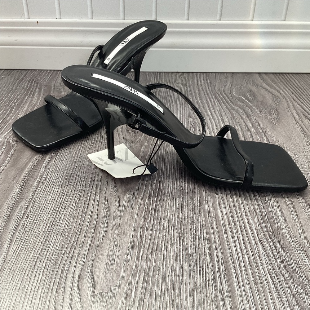 Zara Low Stiletto Sandals in sz 40 (9)